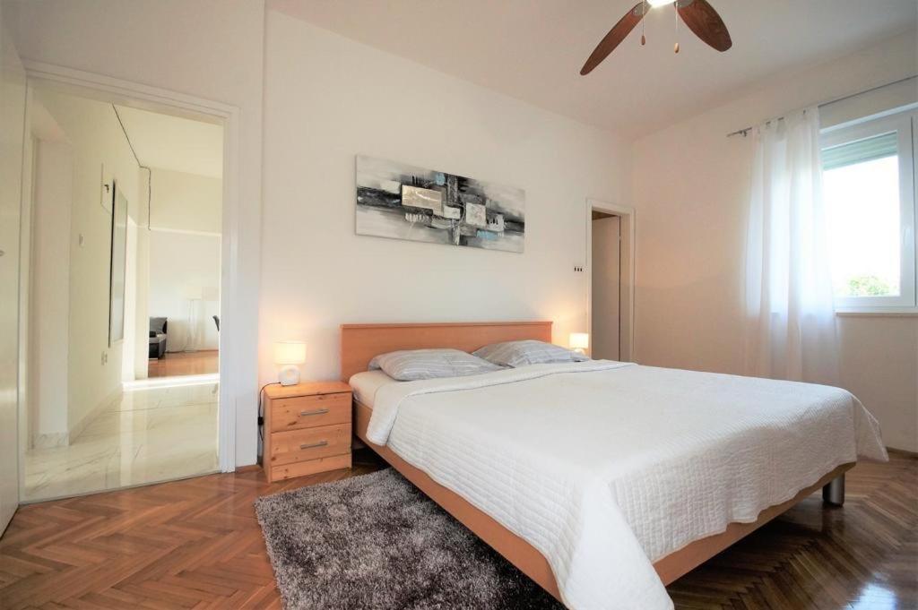 Apartment Deni Pula Extérieur photo