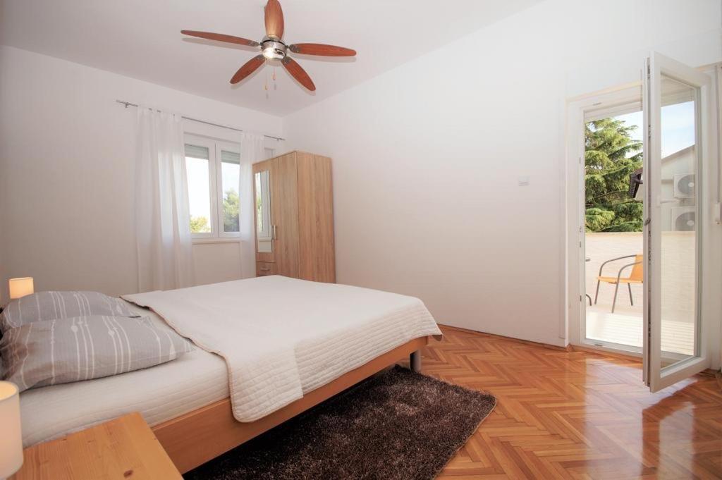 Apartment Deni Pula Extérieur photo