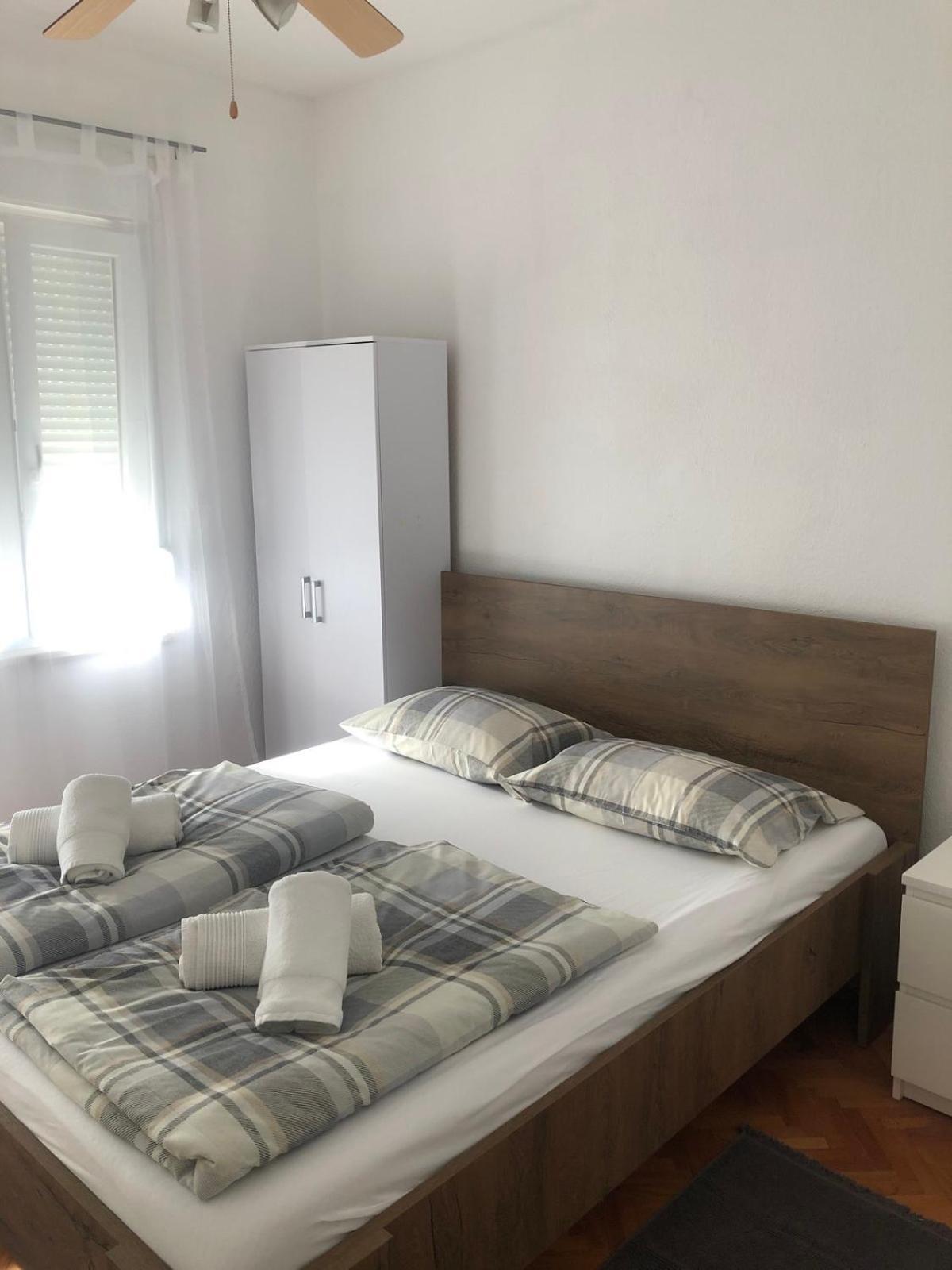 Apartment Deni Pula Chambre photo